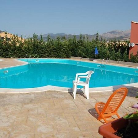 Villa Limuti Con Piscina Condominiale Campofelice Di Roccella Dış mekan fotoğraf