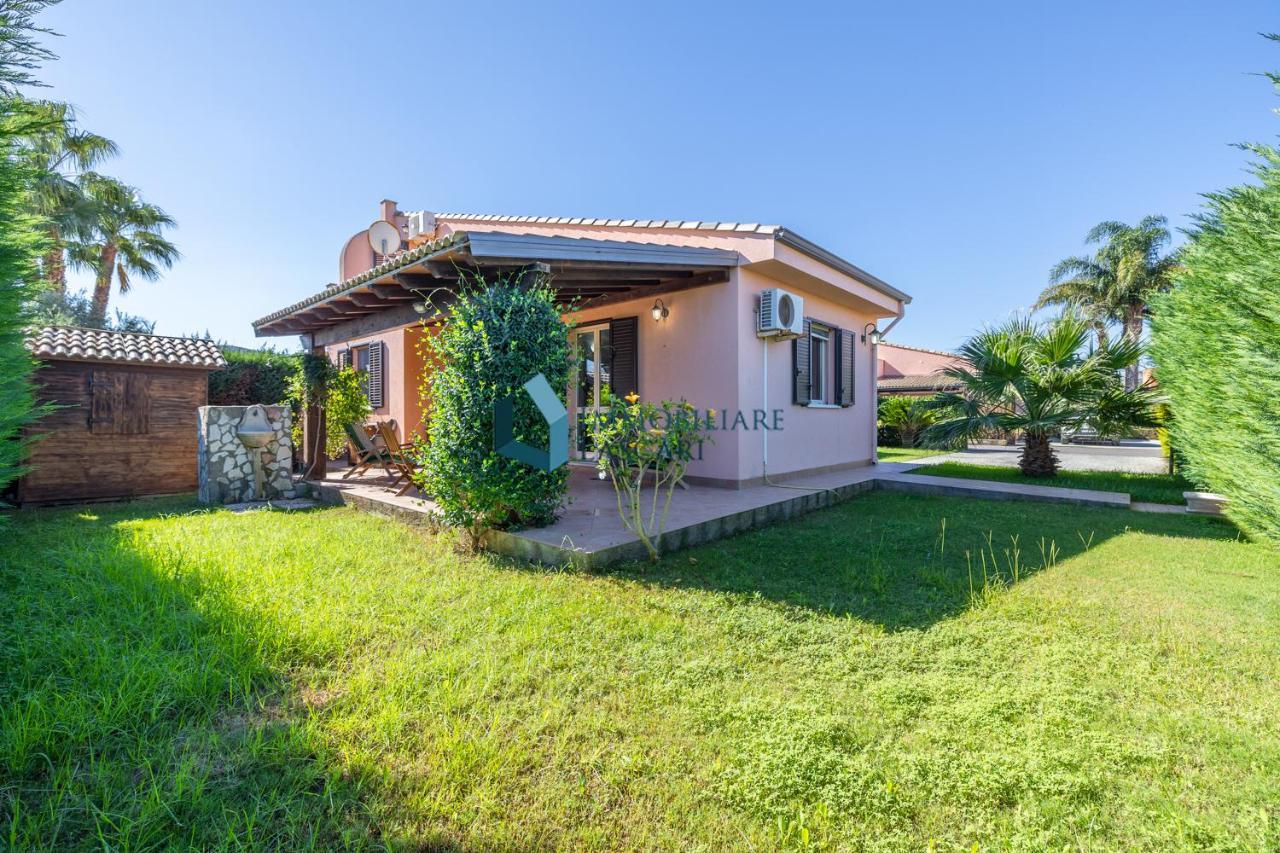 Villa Limuti Con Piscina Condominiale Campofelice Di Roccella Dış mekan fotoğraf