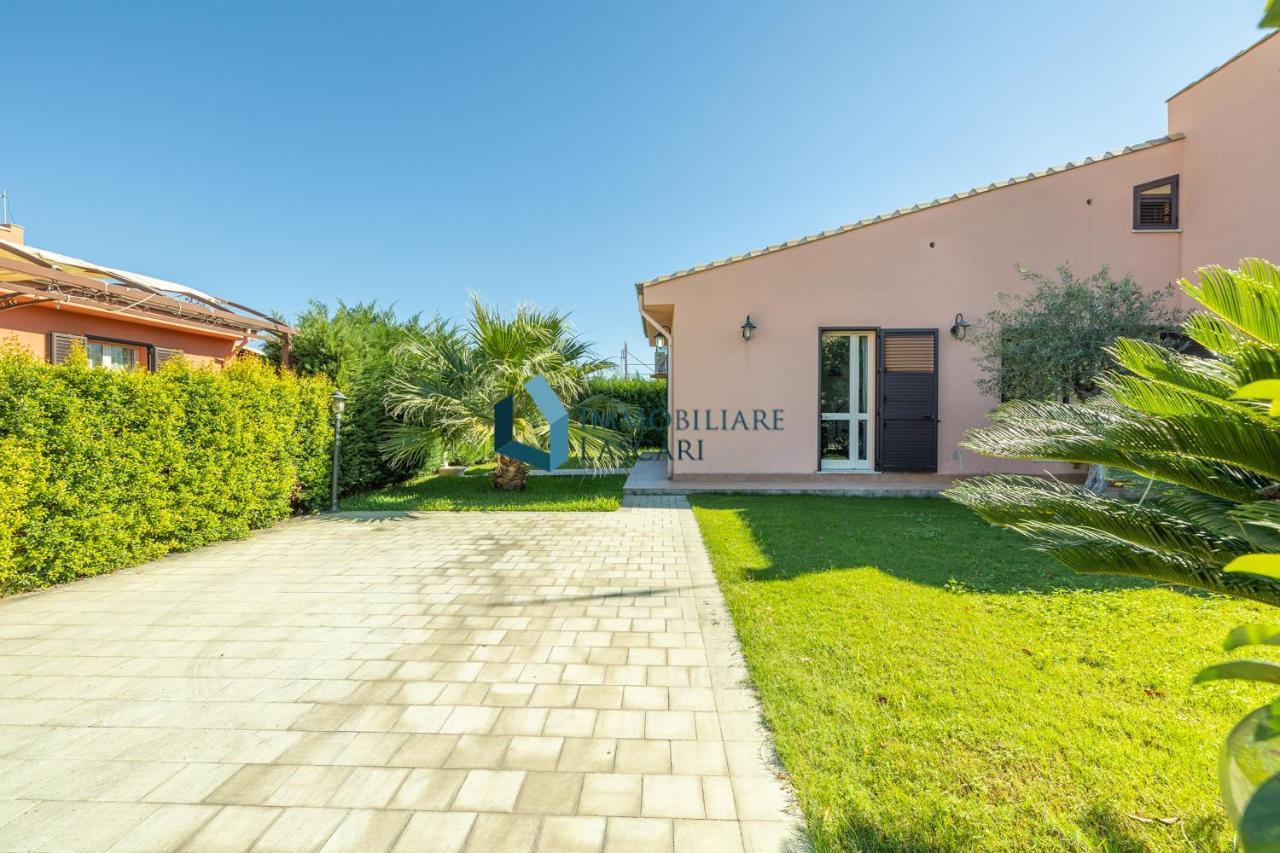 Villa Limuti Con Piscina Condominiale Campofelice Di Roccella Dış mekan fotoğraf